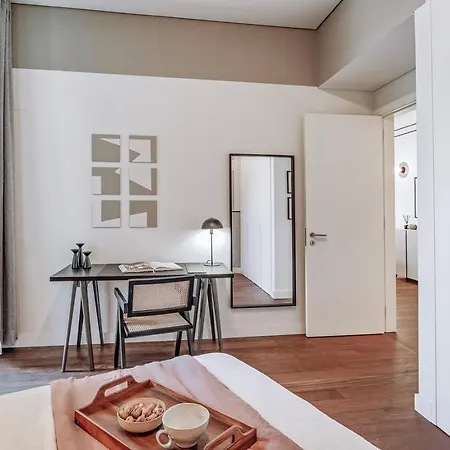 Apartment Rosales - 1 Bedroom And Balcony In Santo Antonio