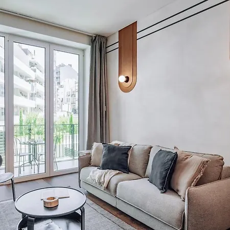 Rosales - 1 Bedroom And Balcony In Santo Antonio דירה