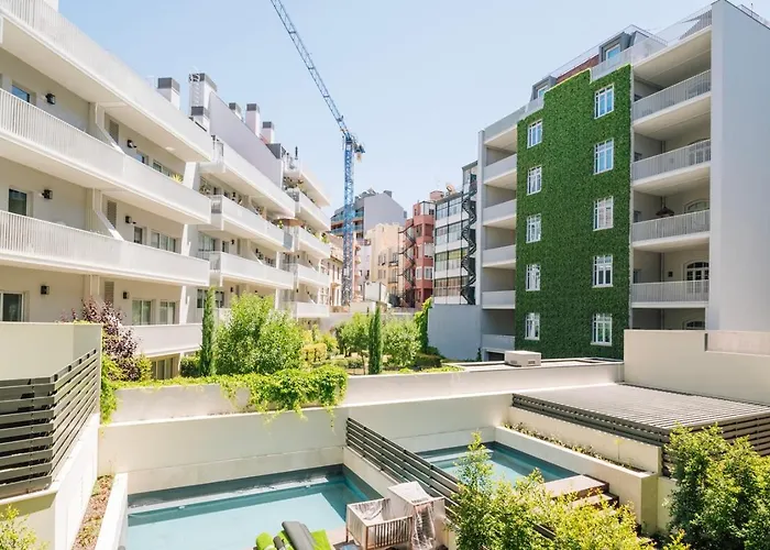 Rosales - 1 Bedroom And Balcony In Santo Antonio Lejlighed