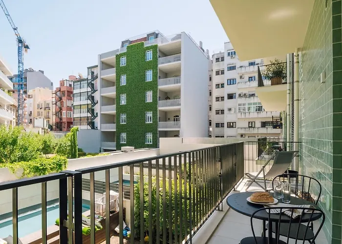 Rosales - 1 Bedroom And Balcony In Santo Antonio Lisboa