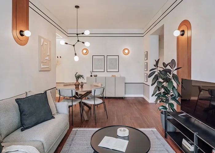 Rosales - 1 Bedroom And Balcony In Santo Antonio Lisboa
